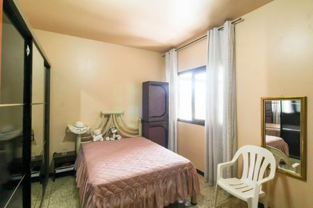 Casa à venda com 270m², 3 quartos e 2 vagasQuarto 1