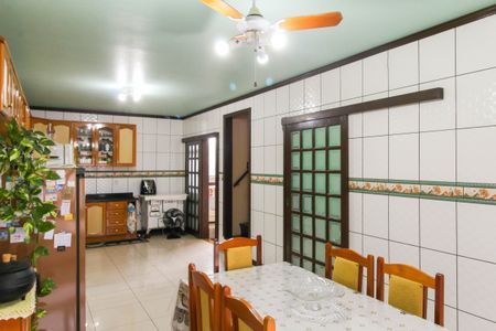 Casa à venda com 270m², 3 quartos e 2 vagasCozinha