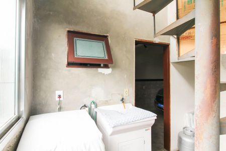 Casa à venda com 270m², 3 quartos e 2 vagasÁrea de Serviço