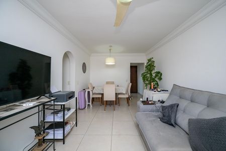 Apartamento à venda com 69m², 3 quartos e 1 vaga Apartamento à venda com 69m², 3 quartos e 1 vagaSala