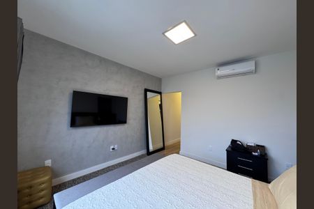 Casa de condomínio para alugar com 168m², 3 quartos e 2 vagas Casa de condomínio para alugar com 168m², 3 quartos e 2 vagasSuíte