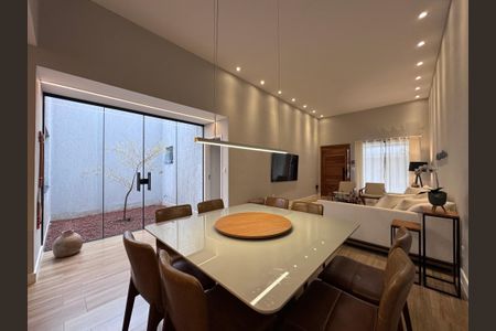 Sala de casa de condomínio à venda com 3 quartos, 168m² em Ilha de Guaratiba, Rio de Janeiro