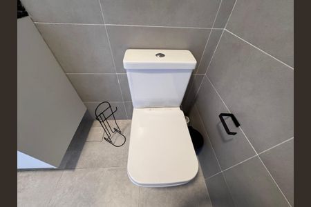 Casa de condomínio para alugar com 168m², 3 quartos e 2 vagas Casa de condomínio para alugar com 168m², 3 quartos e 2 vagasÁrea externa - Lavabo