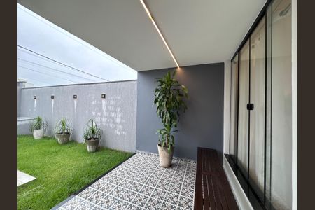 Casa de condomínio para alugar com 168m², 3 quartos e 2 vagas Casa de condomínio para alugar com 168m², 3 quartos e 2 vagasÁrea externa