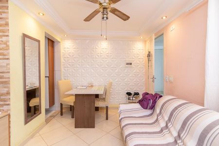 Sala de apartamento à venda com 2 quartos, 50m² em Jardim Maringa, São Paulo