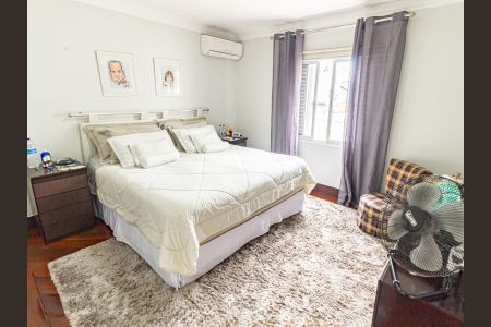 Casa à venda com 380m², 4 quartos e 4 vagasSuíte 1