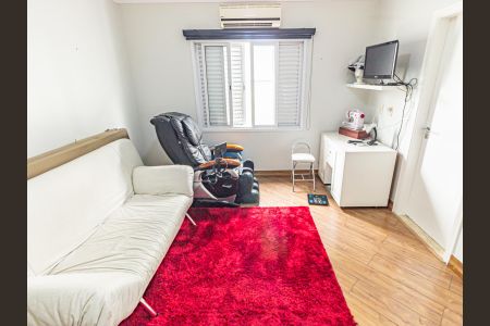 Casa à venda com 380m², 4 quartos e 4 vagasSuíte 2