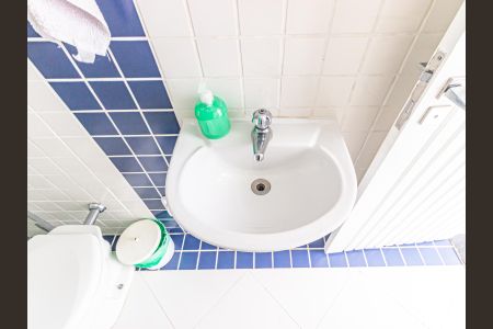 Casa à venda com 380m², 4 quartos e 4 vagasBanheiro da Piscina 2