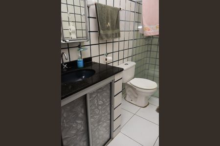 Casa para alugar com 250m², 6 quartos e 3 vagasBanheiro Social