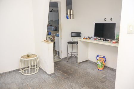 Sala de casa para alugar com 6 quartos, 250m² em Jardim das Margaridas, Salvador