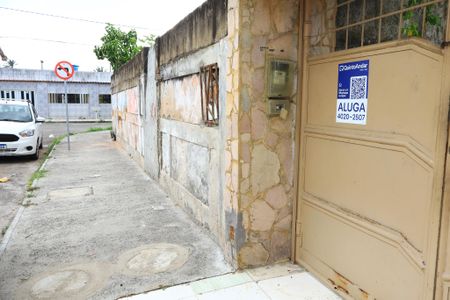 Casa para alugar com 250m², 6 quartos e 3 vagasFachada