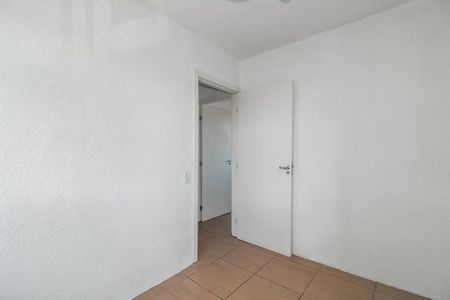 Quarto 2 de apartamento para alugar com 2 quartos, 42m² em Mário Quintana, Porto Alegre