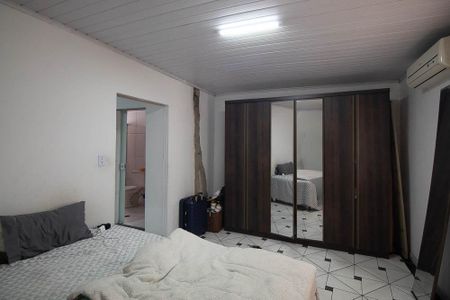 Casa à venda com 380m², 7 quartos e 2 vagas Casa à venda com 380m², 7 quartos e 2 vagasCasa 4 - Quarto 2