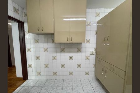 Apartamento para alugar com 70m², 2 quartos e 1 vaga Apartamento para alugar com 70m², 2 quartos e 1 vagaCozinha