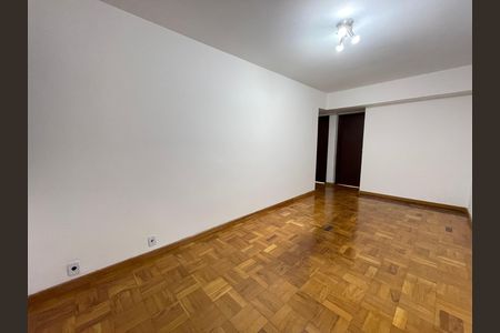 Apartamento para alugar com 70m², 2 quartos e 1 vaga Apartamento para alugar com 70m², 2 quartos e 1 vagaSala
