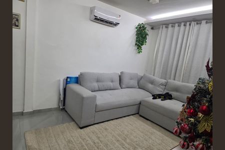 Casa de condomínio para alugar com 90m², 3 quartos e 1 vagaSala