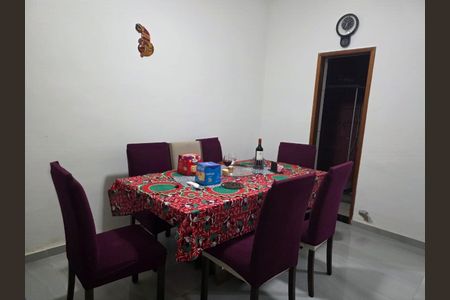 Casa de condomínio para alugar com 90m², 3 quartos e 1 vagaSala