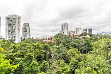 Apartamento para alugar com 180m², 3 quartos e 3 vagasVista
