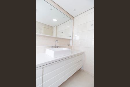 Apartamento para alugar com 180m², 3 quartos e 3 vagasBanheiro da Suíte