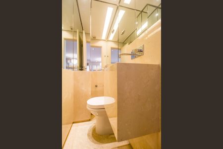 Apartamento para alugar com 180m², 3 quartos e 3 vagasLavabo