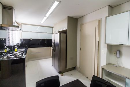 Apartamento para alugar com 180m², 3 quartos e 3 vagasCozinha