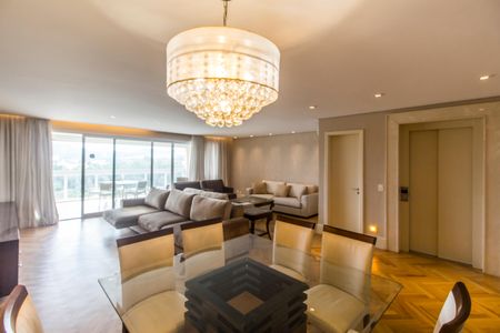 Apartamento para alugar com 180m², 3 quartos e 3 vagasSala 