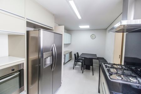 Apartamento para alugar com 180m², 3 quartos e 3 vagasCozinha