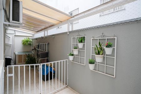 Apartamento para alugar com 79m², 3 quartos e 1 vagaVaranda