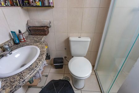 Apartamento à venda com 70m², 3 quartos e 2 vagasBanheiro da suíte 1