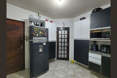 Casa à venda com 72m², 2 quartos e 2 vagasCozinha