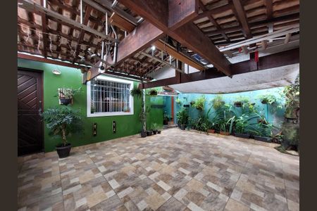 Casa à venda com 72m², 2 quartos e 2 vagasGaragem