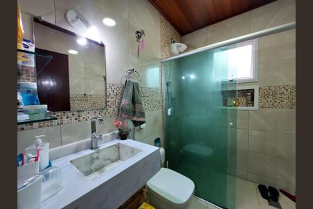 Casa à venda com 72m², 2 quartos e 2 vagasBanheiro