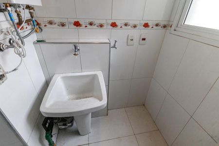 Apartamento para alugar com 69m², 2 quartos e 2 vagasDetalhe da area de serviço