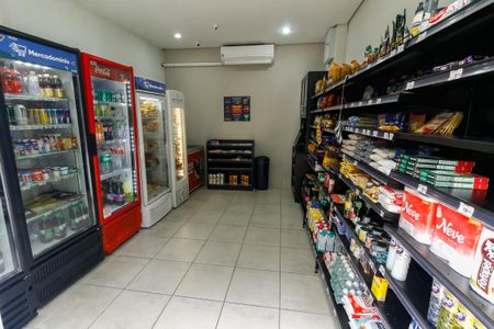 Apartamento para alugar com 69m², 2 quartos e 2 vagasMercado