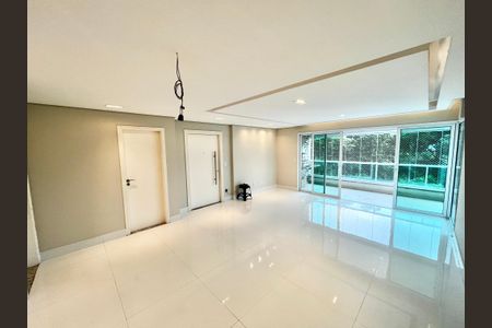 Apartamento à venda com 145m², 3 quartos e 4 vagasSala