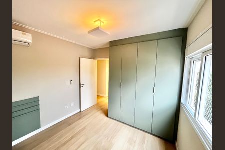 Apartamento à venda com 145m², 3 quartos e 4 vagasQuarto Suíte 2