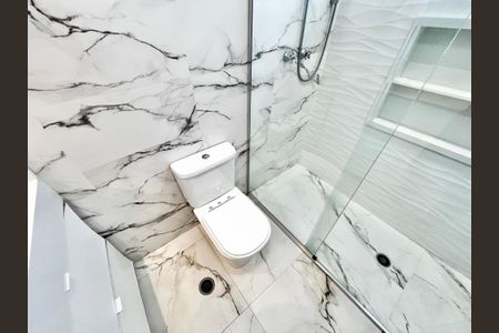 Apartamento à venda com 145m², 3 quartos e 4 vagasBanheiro da Suíte 1