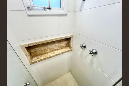 Apartamento à venda com 145m², 3 quartos e 4 vagasBanheiro