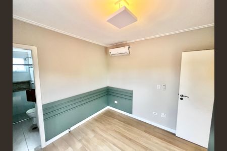 Apartamento à venda com 145m², 3 quartos e 4 vagasQuarto Suíte 2