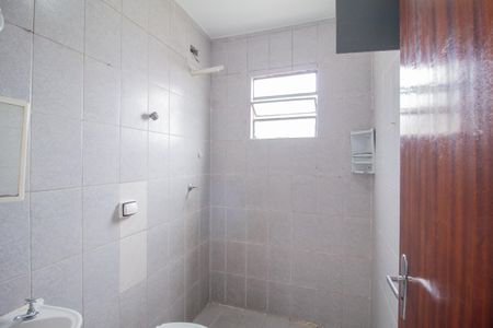 Banheiro de casa para alugar com 1 quarto, 60m² em Veloso, Osasco