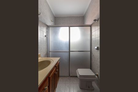 Casa à venda com 194m², 3 quartos e 2 vagasBanheiro