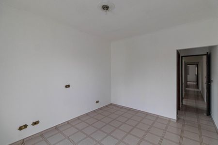 Casa à venda com 194m², 3 quartos e 2 vagasSuíte