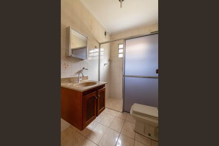 Casa à venda com 194m², 3 quartos e 2 vagasBanheiro 2