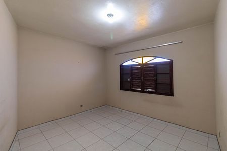 Casa à venda com 194m², 3 quartos e 2 vagasEdícula Quarto