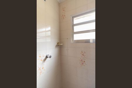 Casa à venda com 194m², 3 quartos e 2 vagasBanheiro 2
