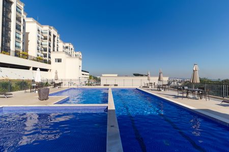 Apartamento para alugar com 91m², 3 quartos e 2 vagas Apartamento para alugar com 91m², 3 quartos e 2 vagasÁrea comum - Piscina