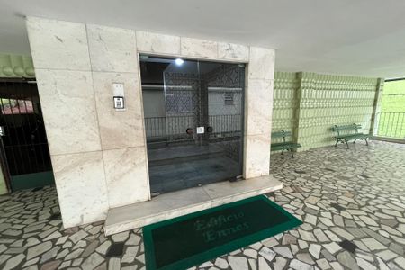 Apartamento à venda com 65m², 2 quartos e sem vagaHall do prédio