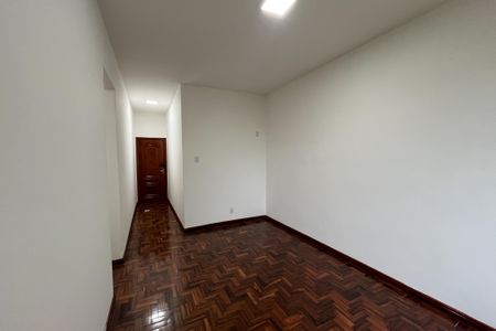 Apartamento à venda com 65m², 2 quartos e sem vagaSala