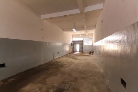 Casa à venda com 153m², 2 quartos e 2 vagas Casa à venda com 153m², 2 quartos e 2 vagasSalão