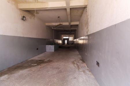 Casa à venda com 153m², 2 quartos e 2 vagas Casa à venda com 153m², 2 quartos e 2 vagasSalão